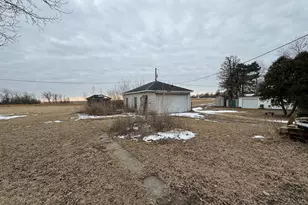 108 Main St, Kempton, IL 60946 - Photo 5