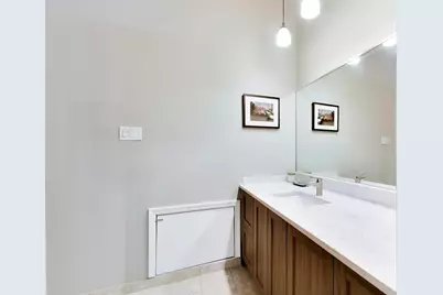 1733 W Irving Park Road #215, Chicago, IL 60613 - Photo 15