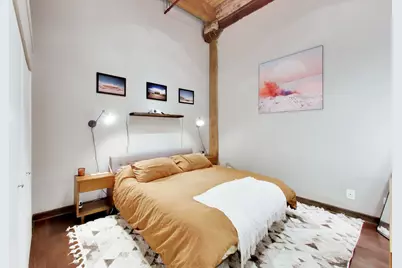 1733 W Irving Park Road #215, Chicago, IL 60613 - Photo 9