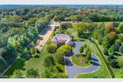 11 Moate Lane, Barrington Hills, IL 60010 - Photo 1