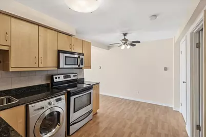 410 Crescent Boulevard #2B, Lombard, IL 60148 - Photo 3