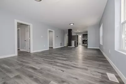 689 E Bluff Street, Marseilles, IL 61341 - Photo 3