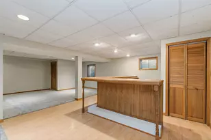 4025 Peartree Dr, Lake in the Hills, IL 60156 - Photo 21