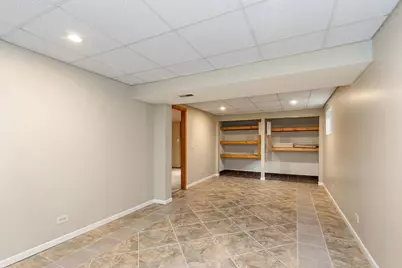 4025 Peartree Drive, Lake in the Hills, IL 60156 - Photo 25