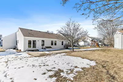 4025 Peartree Drive, Lake in the Hills, IL 60156 - Photo 29