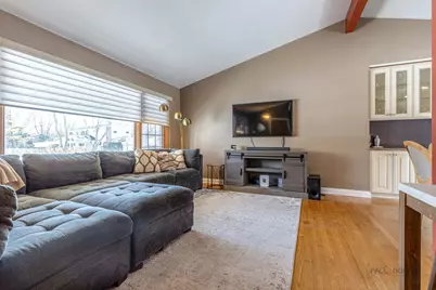 705 S Dymond Road, Libertyville, IL 60048 - Photo 3