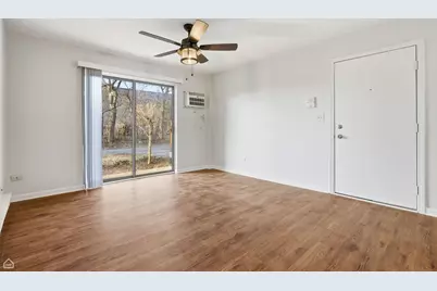 627 Virginia Road #111, Crystal Lake, IL 60014 - Photo 9