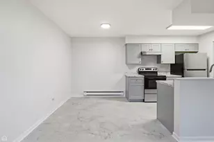 627 Virginia Rd, Crystal Lake, IL 60014 - Photo 5