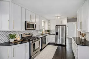 1426 Bristol Ave, Westchester, IL 60154 - Photo 7