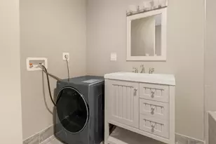 22339 Strassburg Ave, Sauk Village, IL 60411 - Photo 17