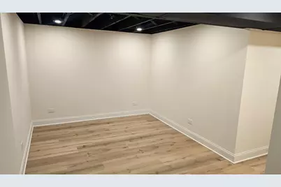 4533 N Keystone Avenue, Chicago, IL 60630 - Photo 23