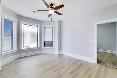 2114 W Byron Street #1, Chicago, IL 60618 - Photo 7