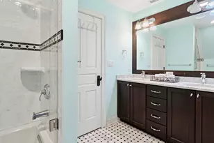 203 S Columbia St, Naperville, IL 60540 - Photo 39