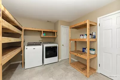 925 Lindenwood Drive, Aurora, IL 60506 - Photo 11