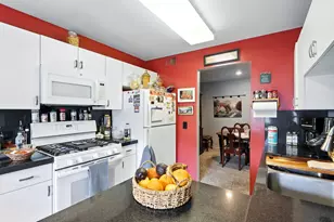 550 Greystone Ln, Wheeling, IL 60090 - Photo 5