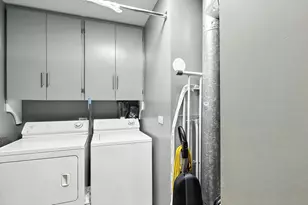 550 Greystone Ln, Wheeling, IL 60090 - Photo 13