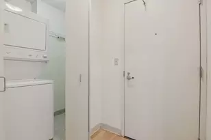 222 N Columbus Dr, Chicago, IL 60601 - Photo 9