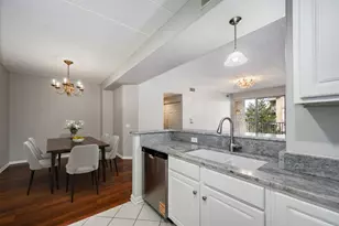 1731 Pavilion Way, Park Ridge, IL 60068 - Photo 9