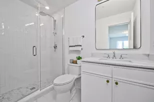 9396 Landings Ln, Des Plaines, IL 60016 - Photo 25