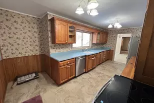 20604 Collins Rd, Marengo, IL 60152 - Photo 7