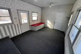 20604 Collins Rd, Marengo, IL 60152 - Photo 3