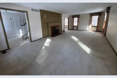 20604 Collins Road, Marengo, IL 60152 - Photo 13