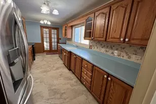 20604 Collins Rd, Marengo, IL 60152 - Photo 5