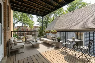 3335 W Byron St, Chicago, IL 60618 - Photo 17