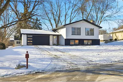 48 Starling Lane, Naperville, IL 60565 - Photo 1