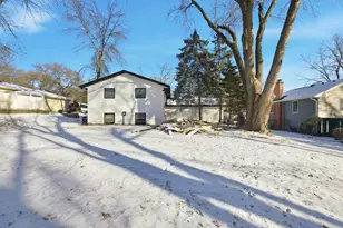 48 Starling Ln, Naperville, IL 60565 - Photo 13