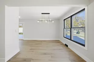 48 Starling Ln, Naperville, IL 60565 - Photo 3