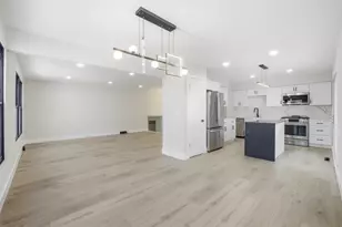 48 Starling Ln, Naperville, IL 60565 - Photo 3