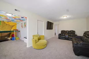 766 Michigan Ave, South Elgin, IL 60177 - Photo 23