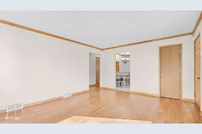 7132 W 84th Place, Burbank, IL 60459 - Photo 5