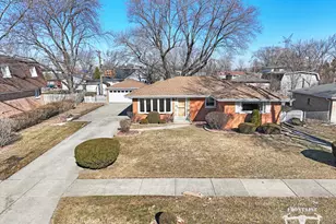 7132 W 84th Pl, Burbank, IL 60459 - Photo 19