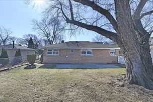 7132 W 84th Pl, Burbank, IL 60459 - Photo 25