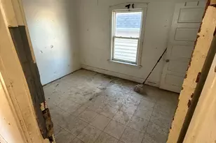 1527 S 48th Ct, Cicero, IL 60804 - Photo 7