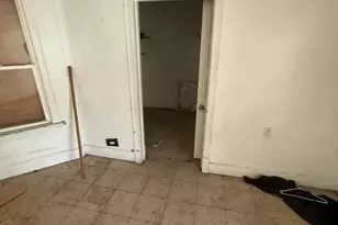 1527 S 48th Ct, Cicero, IL 60804 - Photo 5