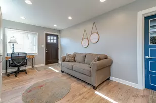 34049 N Hickory Ave, Grayslake, IL 60030 - Photo 3