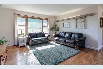 34049 N Hickory Avenue, Grayslake, IL 60030 - Photo 13