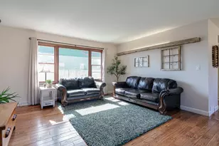 34049 N Hickory Ave, Grayslake, IL 60030 - Photo 13