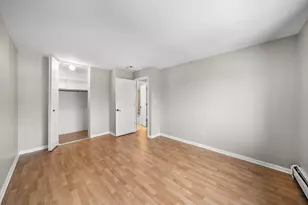 575 Fairway View Dr, Wheeling, IL 60090 - Photo 9