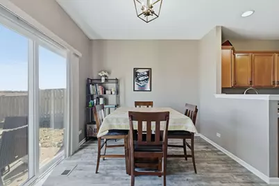 2202 Tremont Lane, Joliet, IL 60431 - Photo 5