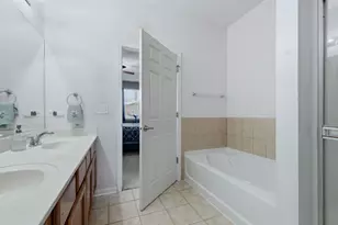 2202 Tremont Ln, Joliet, IL 60431 - Photo 11