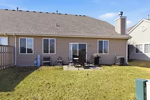 2202 Tremont Ln, Joliet, IL 60431 - Photo 15