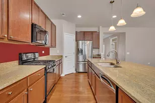 717 Pleasant Dr, Shorewood, IL 60404 - Photo 11