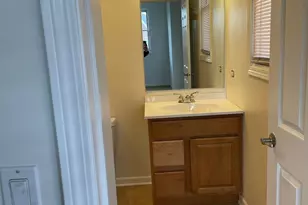 4165 S Ellis Ave, Chicago, IL 60653 - Photo 11