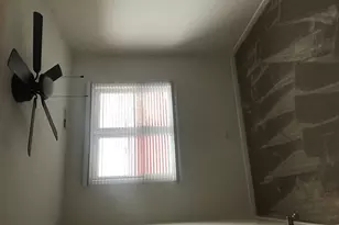 4165 S Ellis Ave, Chicago, IL 60653 - Photo 5