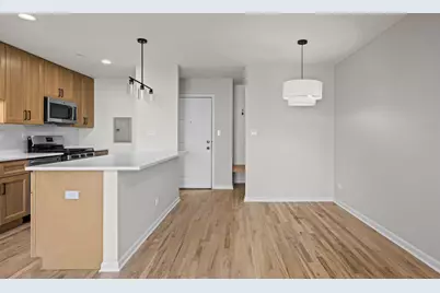 2411 N Kennicott Drive #2B, Arlington Heights, IL 60004 - Photo 5