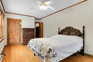 4952 N Bernard St, Chicago, IL 60625 - Photo 11